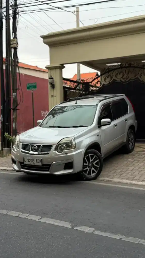 NISSAN XTRAIL 2015 URBAN 2.5 AT FULSET ORIGINAL TOTAL