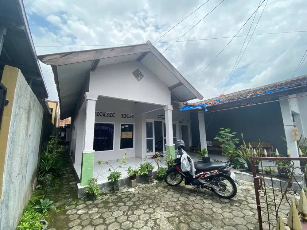 Rumah Secondary Dalam Kota di Plumbon Banguntapan Dekat Gedongkuning
