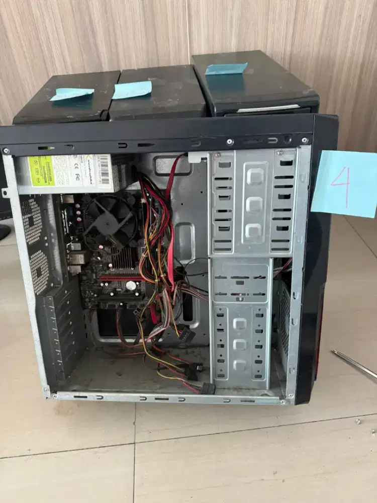 Menerima jual beli komputer bekas borong atau satuan