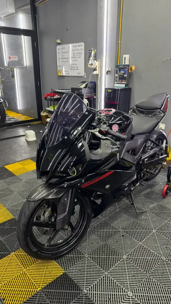 Yamaha R25 2014 full modifikasi seharga motor