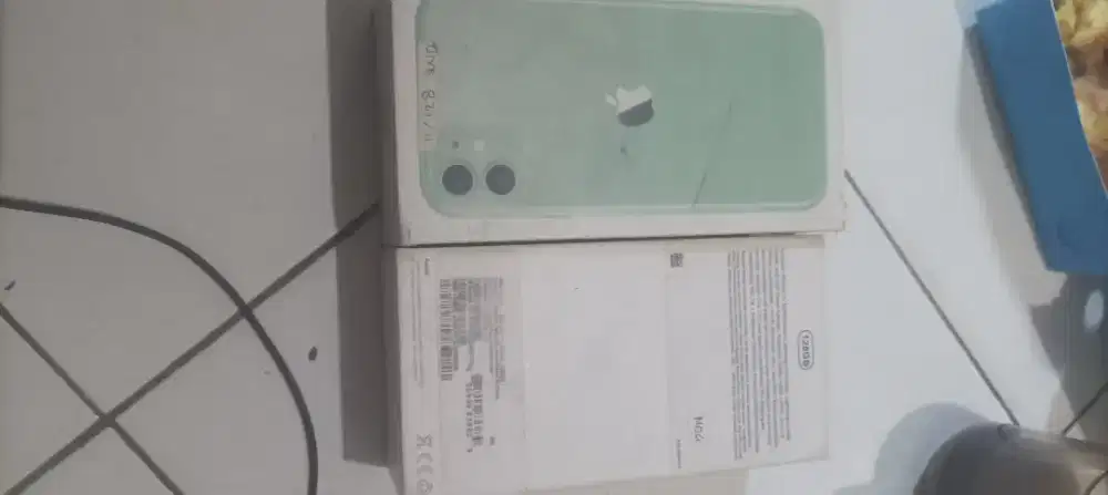 Aksesoris ( kardus I-Phone) yg minat silahkan ambil
