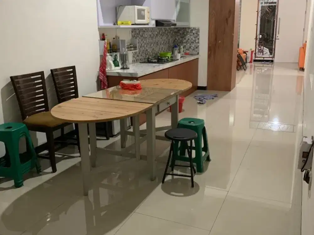 Rumah Cantik Minimalis Terawat Furnish di Taman Kopo Indah 5