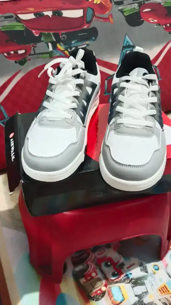 Sepatu sneakers airwalk