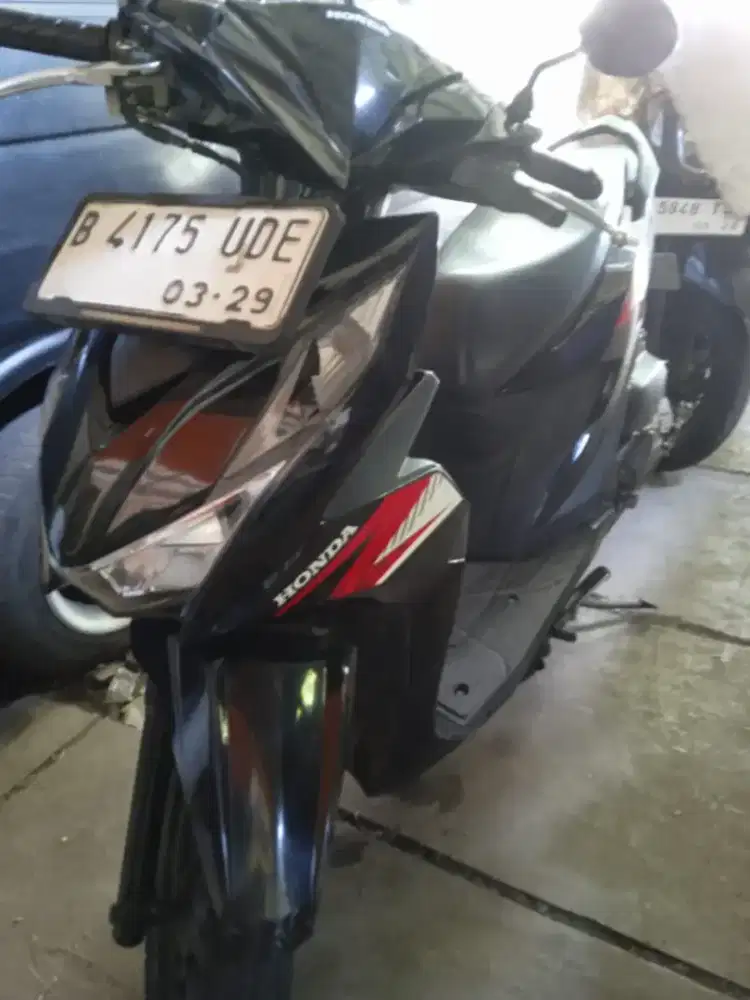 Honda Beat PGM-FI Tahun 2024 Mesin halus Body bagus Stater hidup
