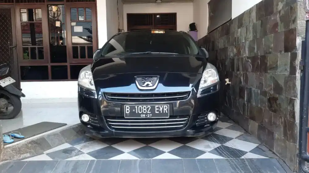 PANORAMIC record SERVICE peugeot 5008 panoramic 2012 bisa tt avanza