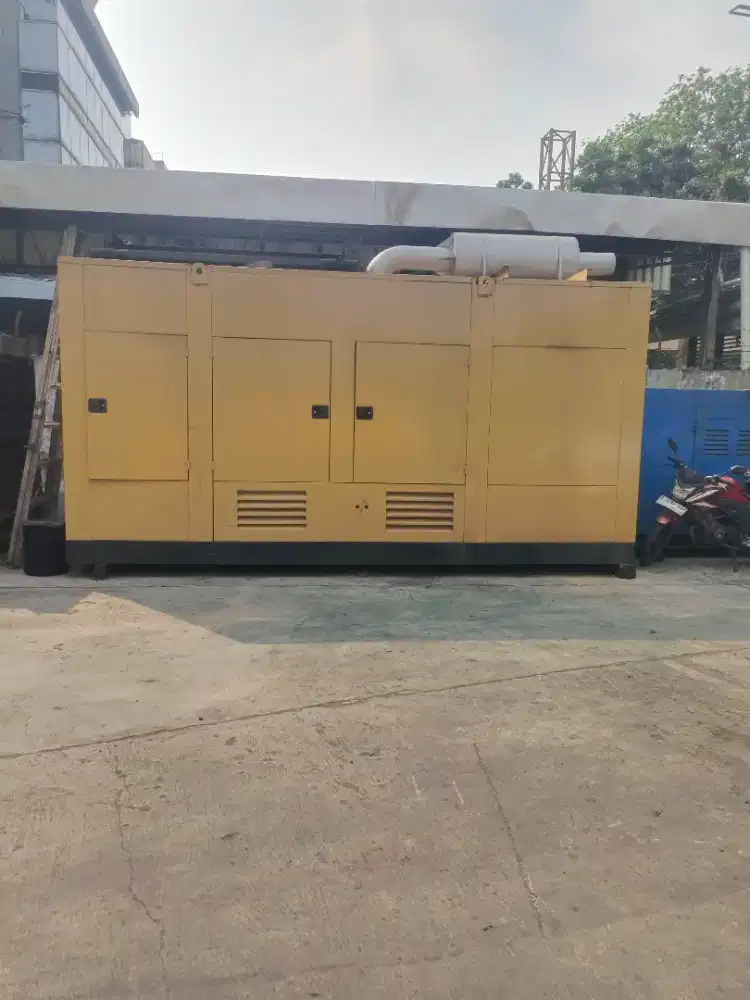 GENSET SILENT CATERPILLAR 810 KVA