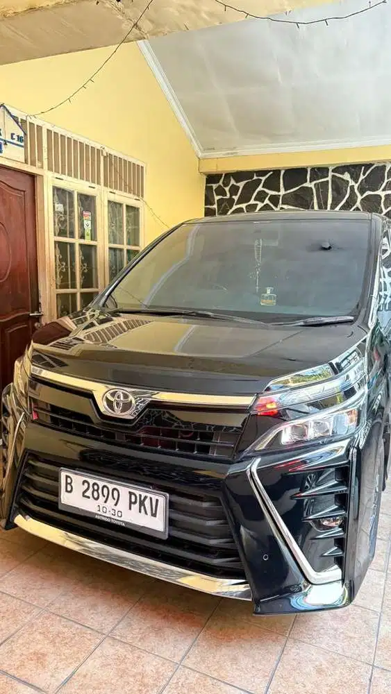 Toyota Voxy 2020 Bensin