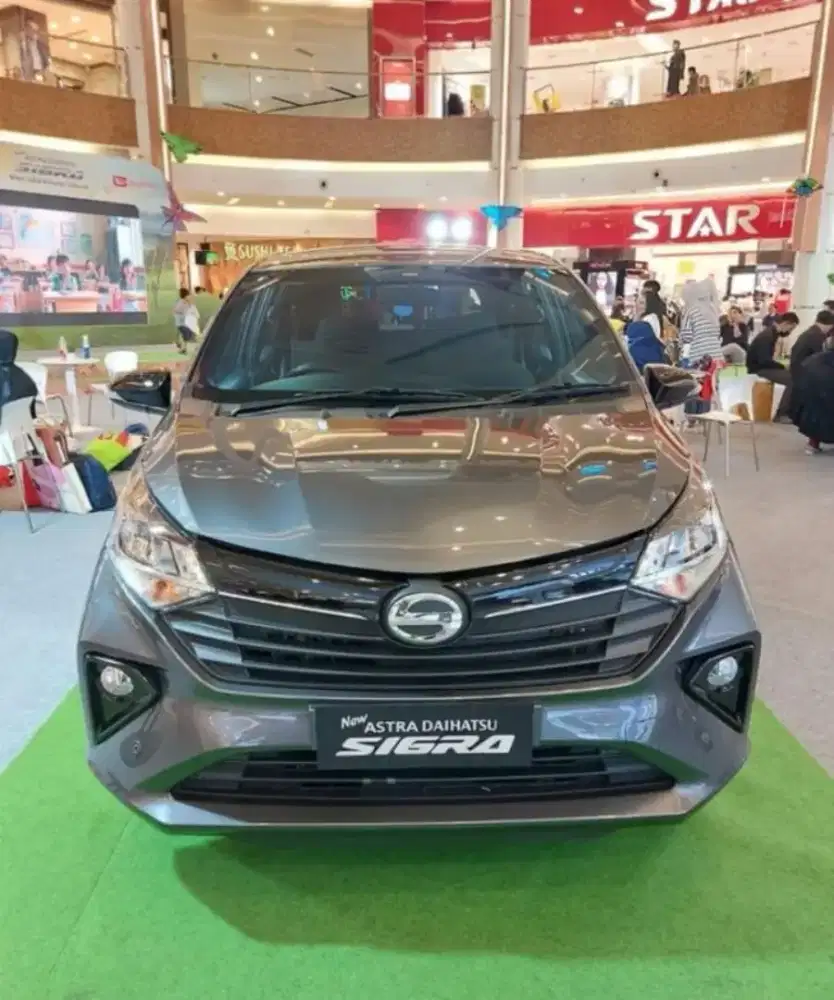 Mobil Sigra 1,2 r mt