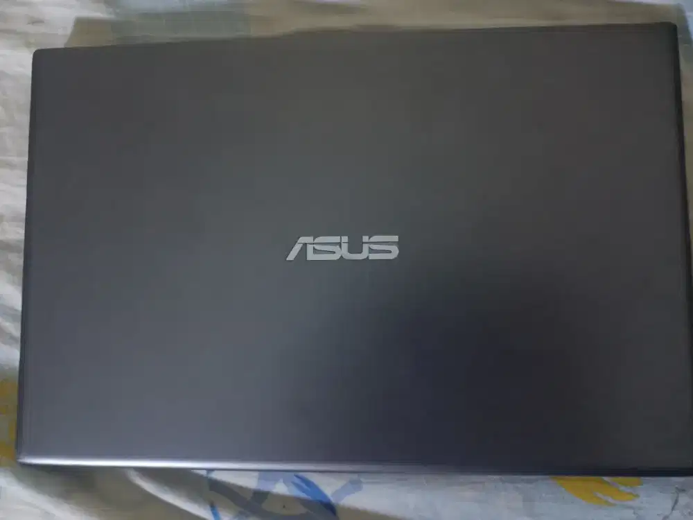 Asus ryzen 7 3700 U