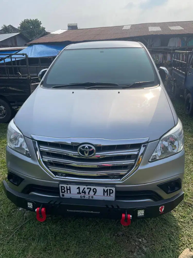 JUAL CEPAT ! TOYOTA KIJANG INNOVA BARONG 2015 G DIESEL MATIC SILVER