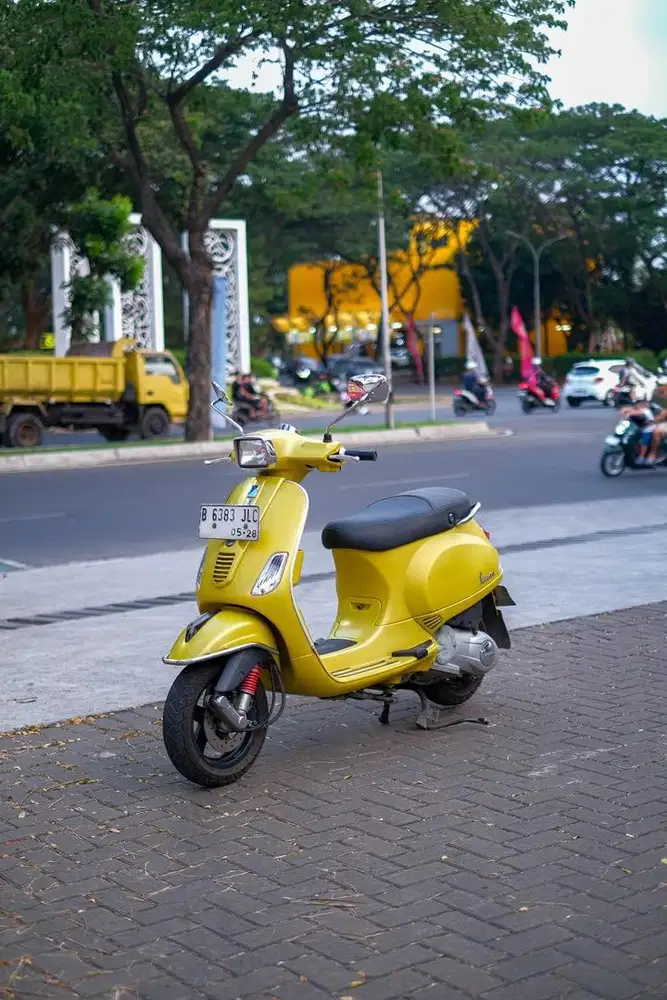 VESPA S 150 3V 2016 yellow