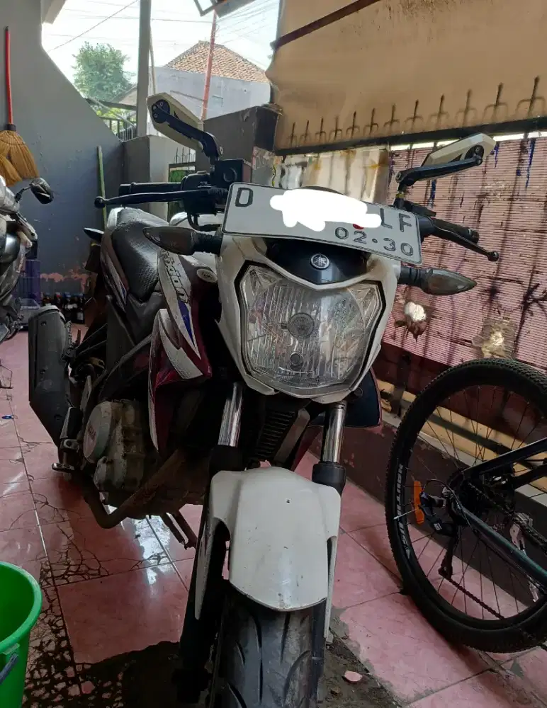Vixion nvl 150 CC ungu