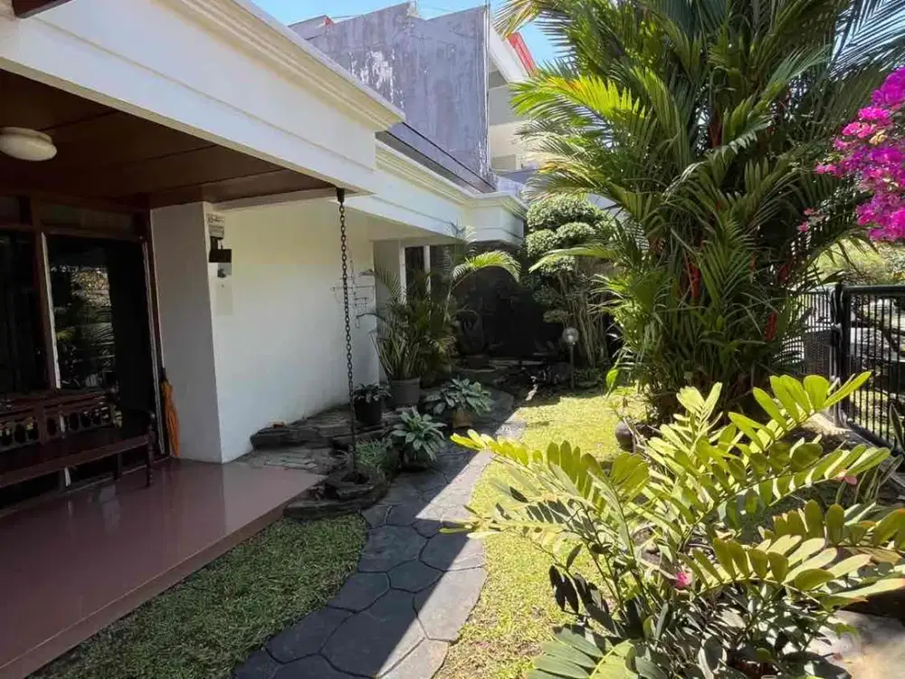 Dijual Rumah Terawat di Klampis Indah Dekat Galaxy Mall, RSUD Soetomo, Unair & ITS