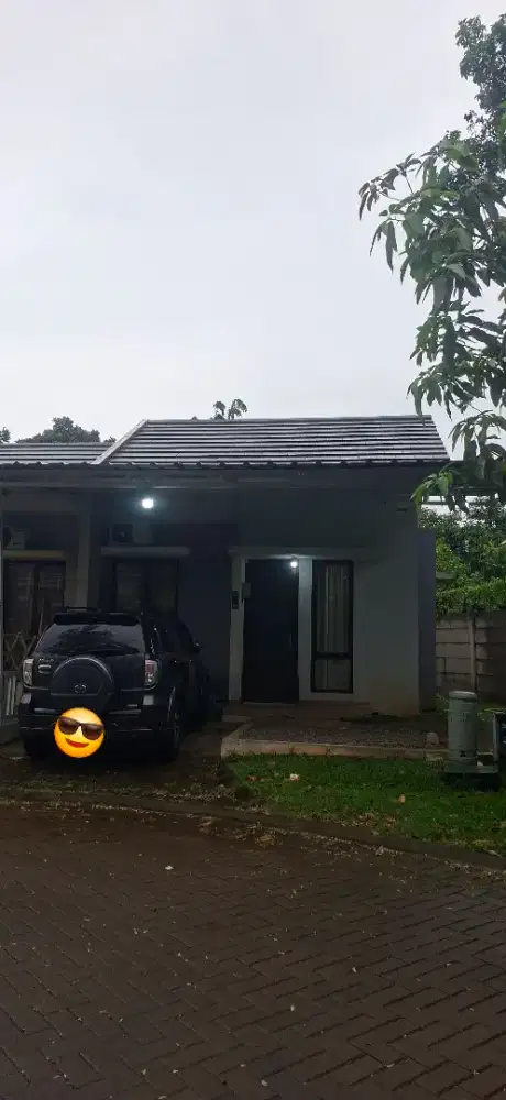 Di sewakan rumah full furnish di kawasa elit grand batavia.