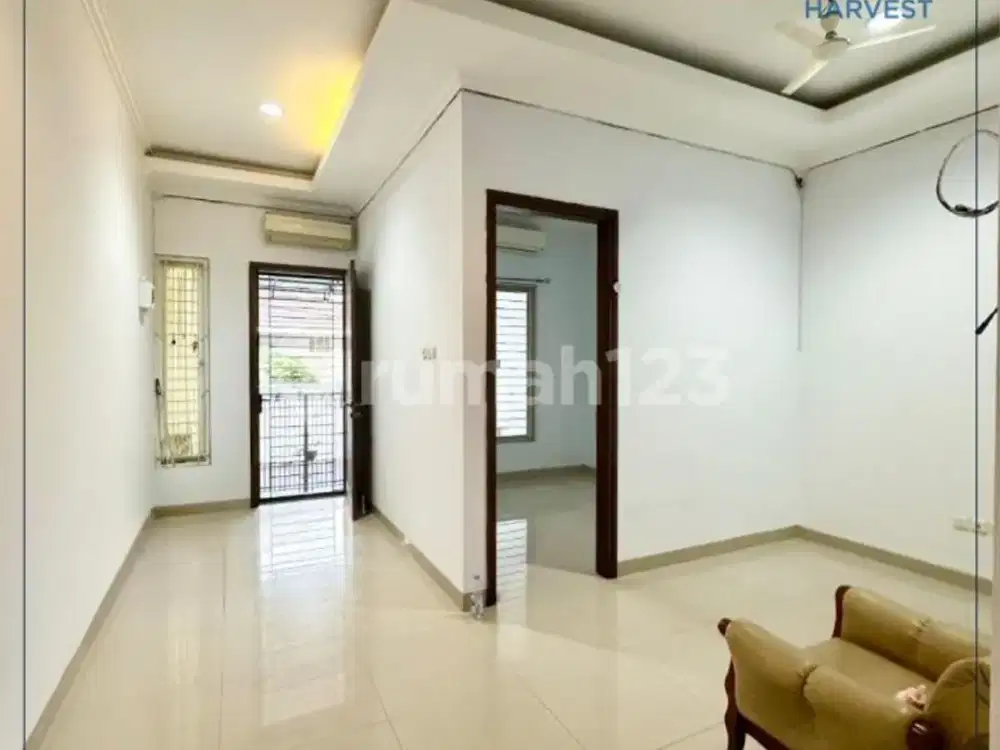 Dijual Rumah Modern Minimalis di Duri Kepa