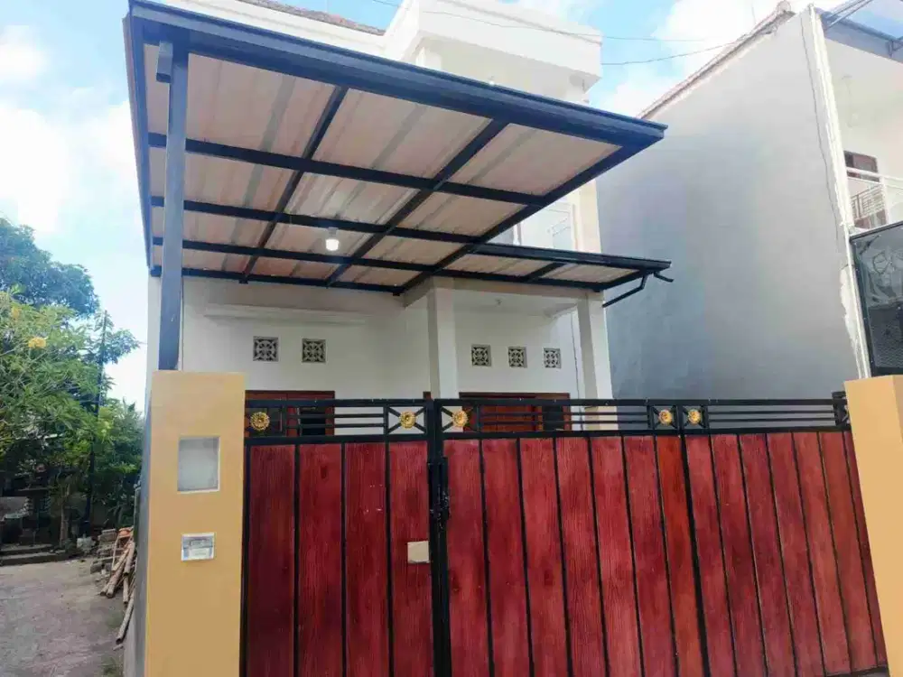 RUMAH 2 LANTAI DI TENGAH KOTA DENPASAR. Sewa rumah untuk tahunan.