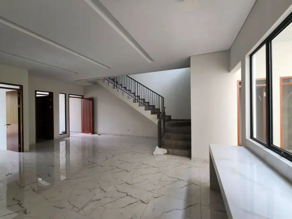 Rumah 2 Lantai Lux Minimalis Modern Siap Huni di Cluster Batununggal