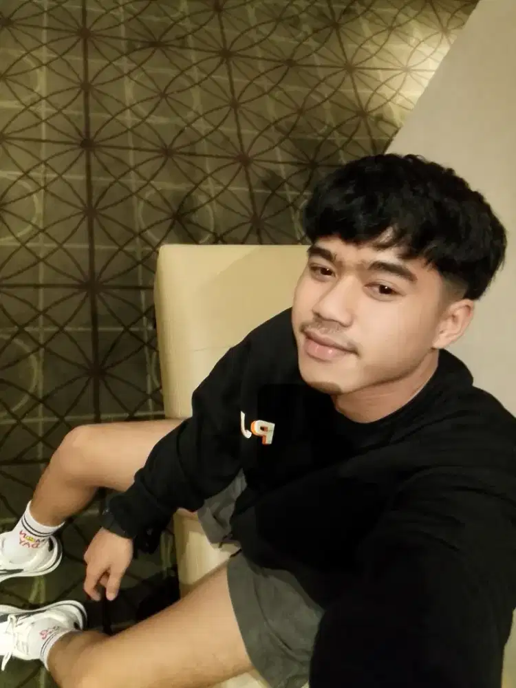 Cari kerja yang ada mes nya