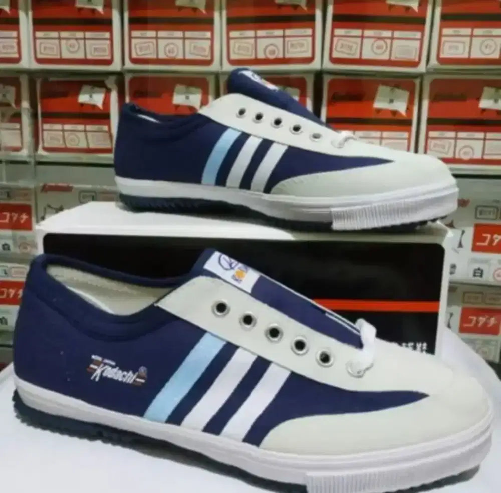 Sepatu Capung Kodachi