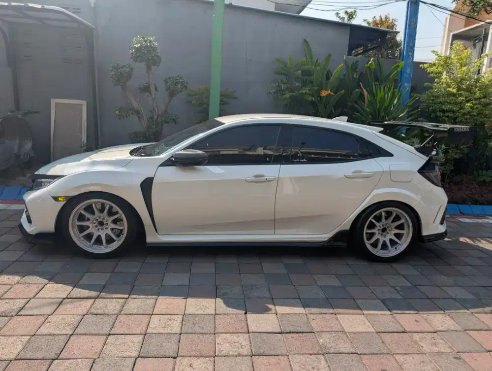 Civic Turbo Hatchback FK4 convert FK8 Type R aftermarket 2017 Putih