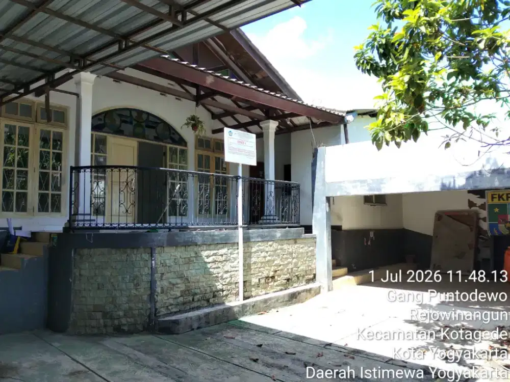 Rumah Dijual, sebelah kiri bonbin Jogja
