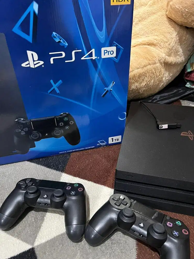 PS4 PRO 1TB 4K HDR