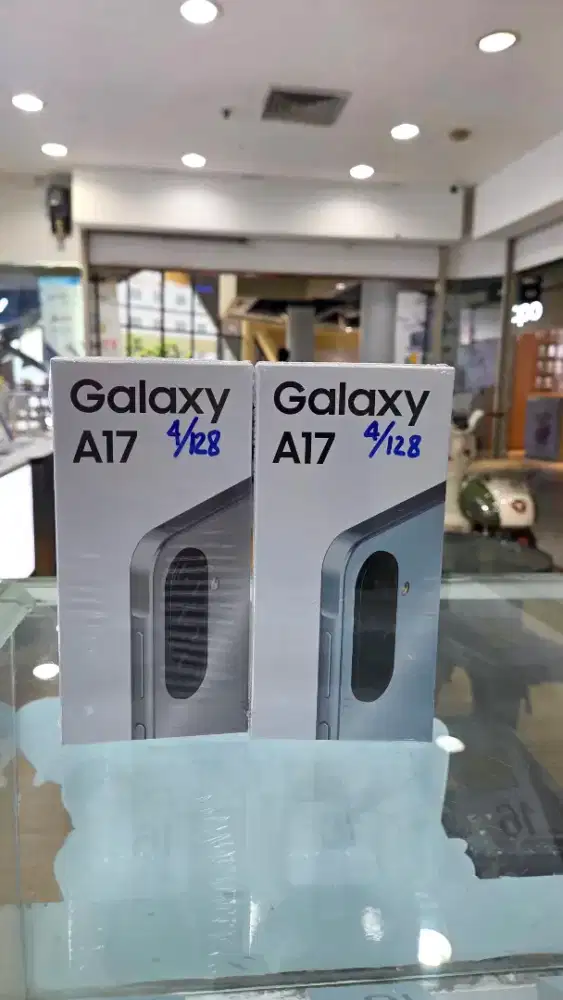 Samsung A17 4+4/128 baru garansi resmi.kamera 3 dan sudah superAmoled