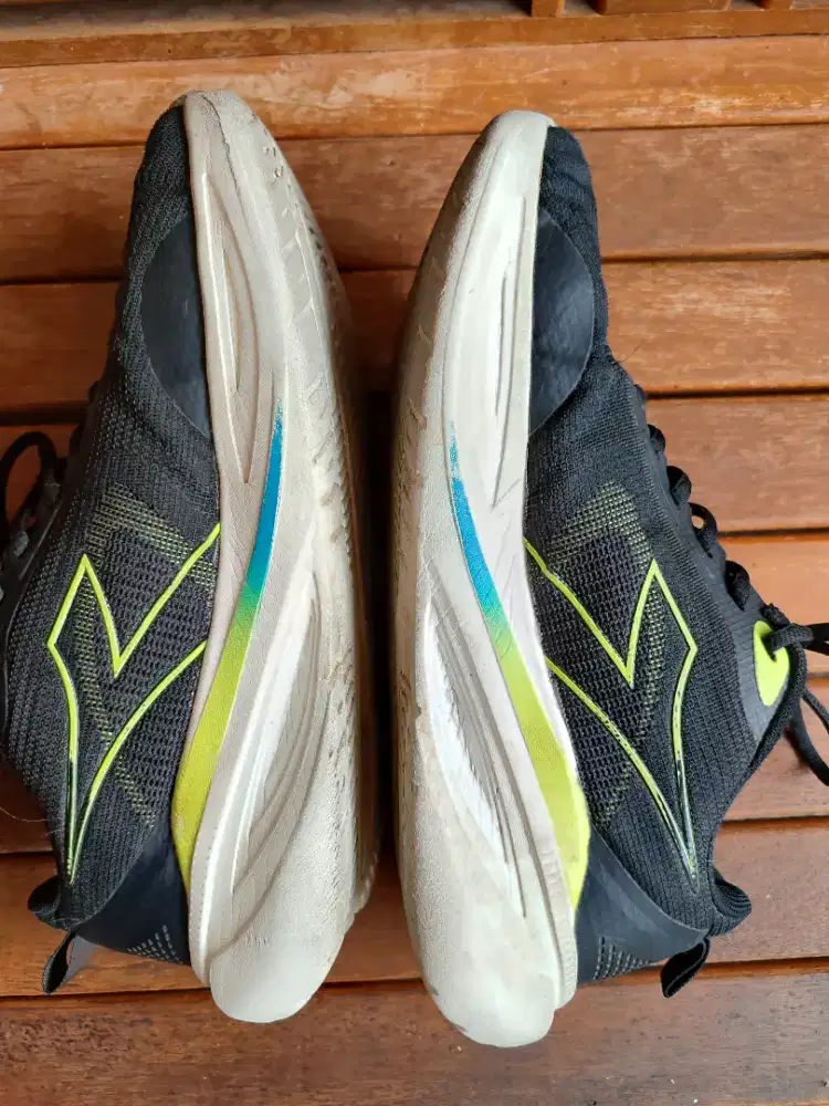 DIADORA original