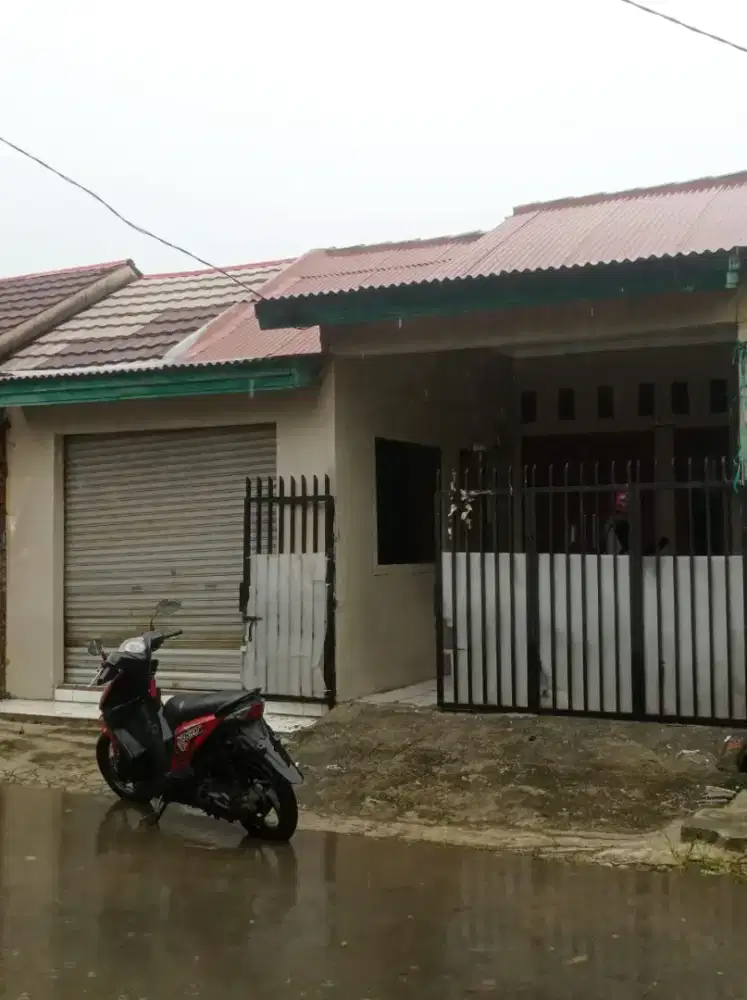 Dikontrakkan siap huni 2kmr+ruang tamu+1 kamar mandi Murah