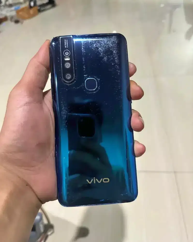 VIVO V15 RAM 8/256 HP+CHARGER
