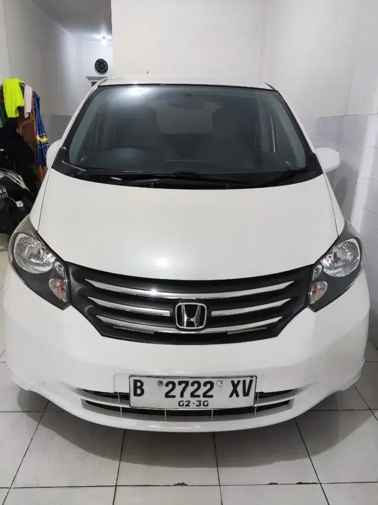 Honda Freed PSD Matic AT 1500cc  th 2010 Putih Tangan 1 Pajak Hidup