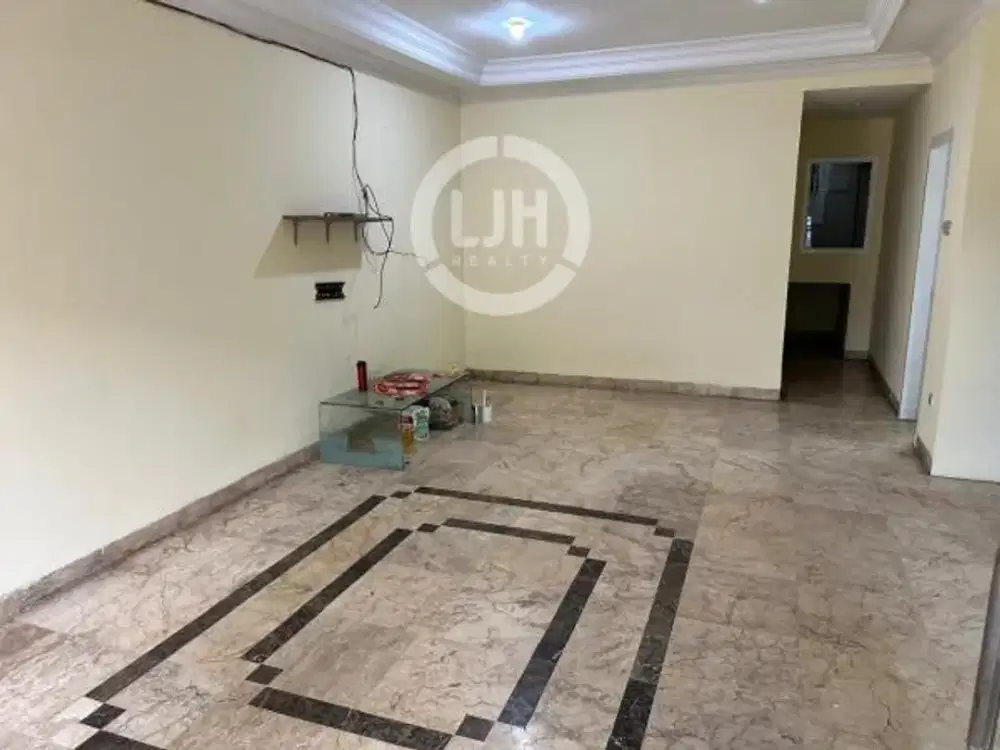Rumah Disewakan 3 Lantai di Taman Modern, Cakung, Jakarta Timur