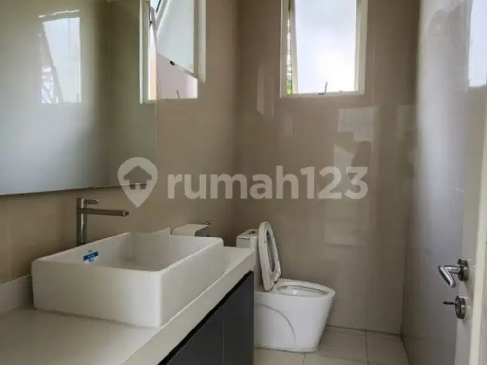 Dijual Rumah Mewah Siap Hunicluster Orlanda - Alam Sutera