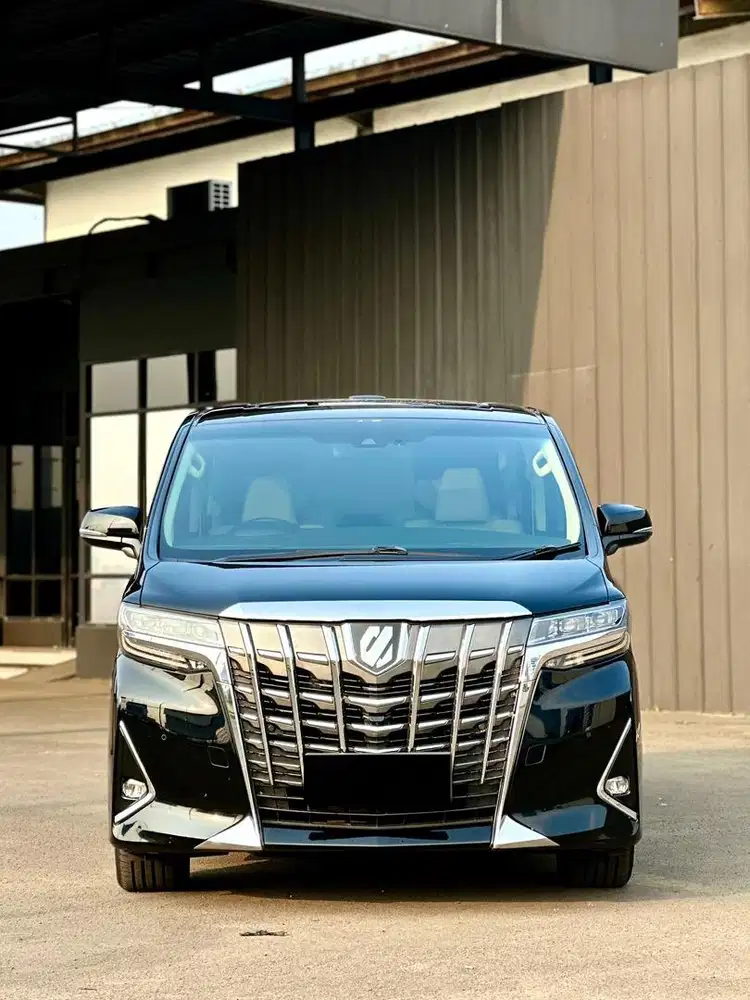 TOYOTA ALPHARD G 2022 GOOD COND