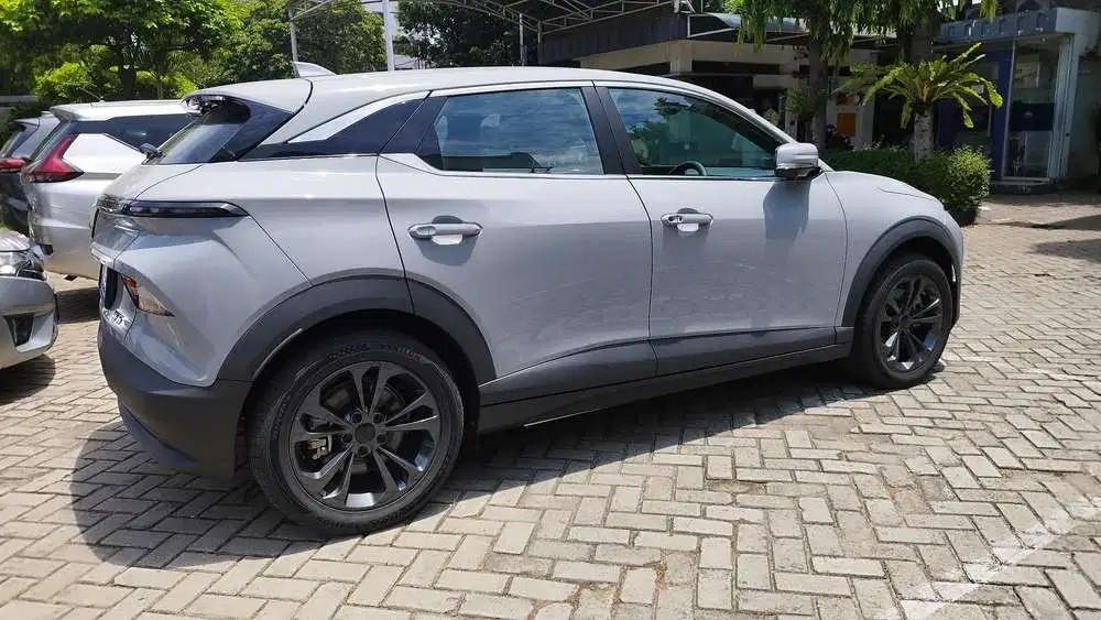 VinFast VF 6 plus 2025 Listrik