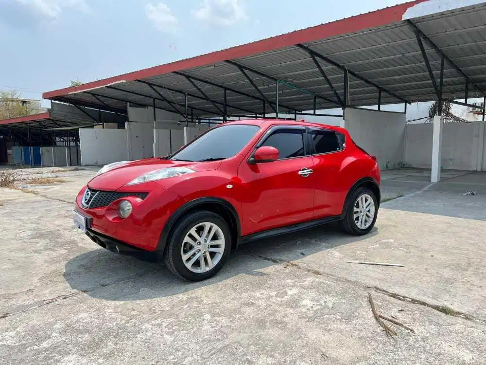 NISSAN JUKE AT 2011