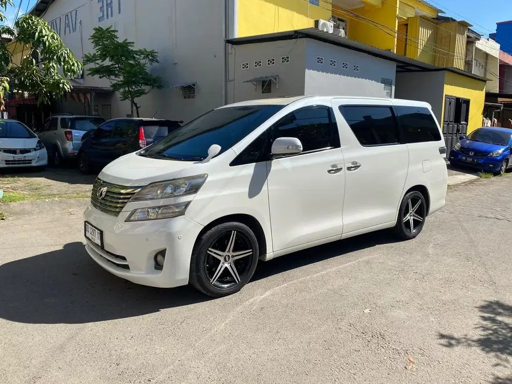 vellfire 2.4 2011
