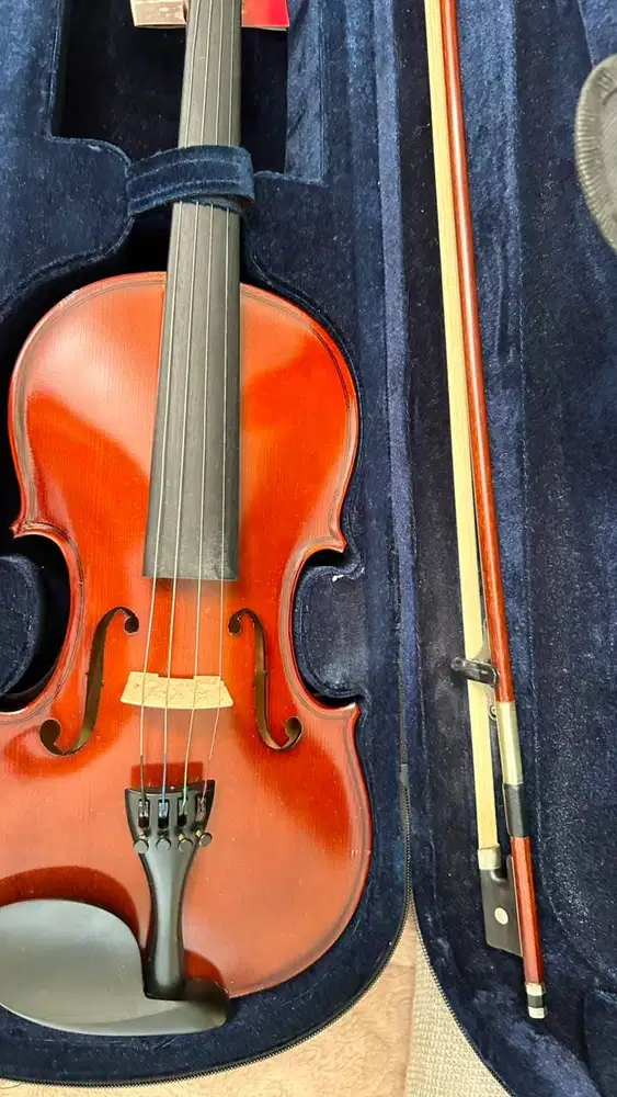 Dijual Violin Biola Outfit A.Stingl Merk Hofner Type AS-060-V4/4.
