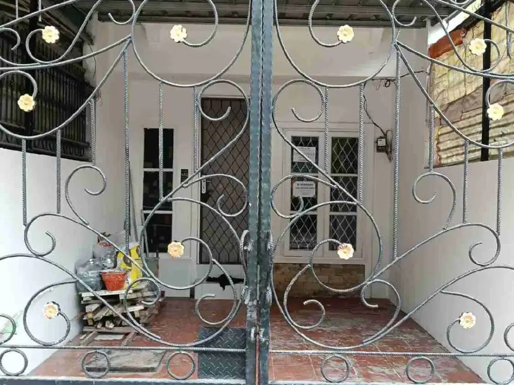 Disewa Cepat Rumah 2 Lantai Sudah Renovasi di Taman Palem Lestari Cengkareng Jakarta Barat