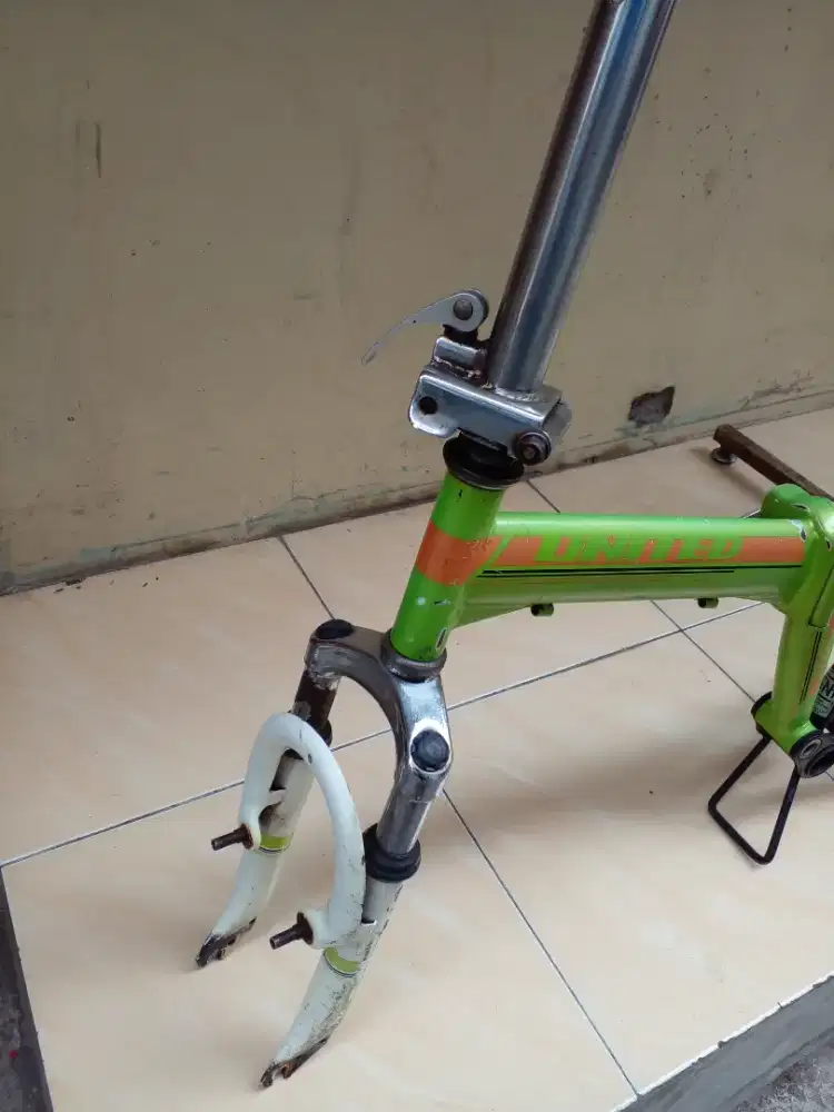 United frame fork quest FX02 size 20 inc