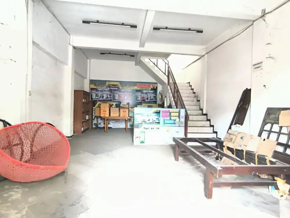 Ruko Jejer 3 Unit (Boleh Dibeli Satuan di Pare Kediri, Hadap Utara, Parkir Mobil 6 Unit, Row Jalan Aspal 2 Mobil Longgar