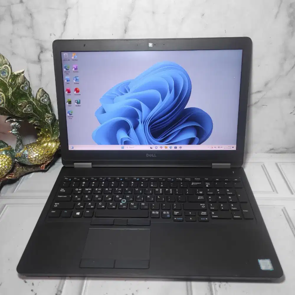 DELL LATITUDE E5570 i7-6820 RAM 8/128 BISA UP SSD/RAM