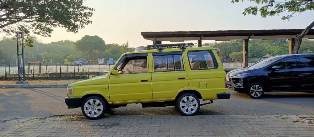 Kijang Kuning Ganteng