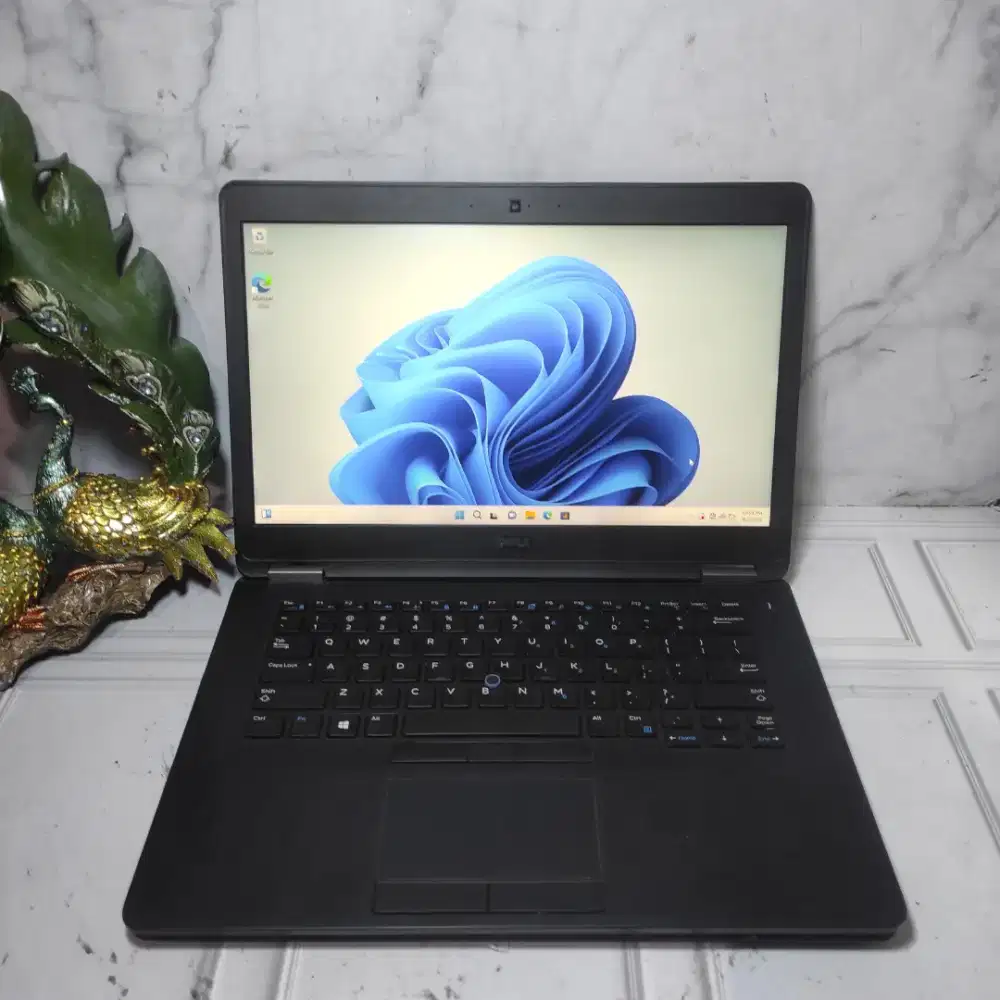 DELL LATITUDE E7470 i5-6300U 8/128 BISA UP SSD/RAM