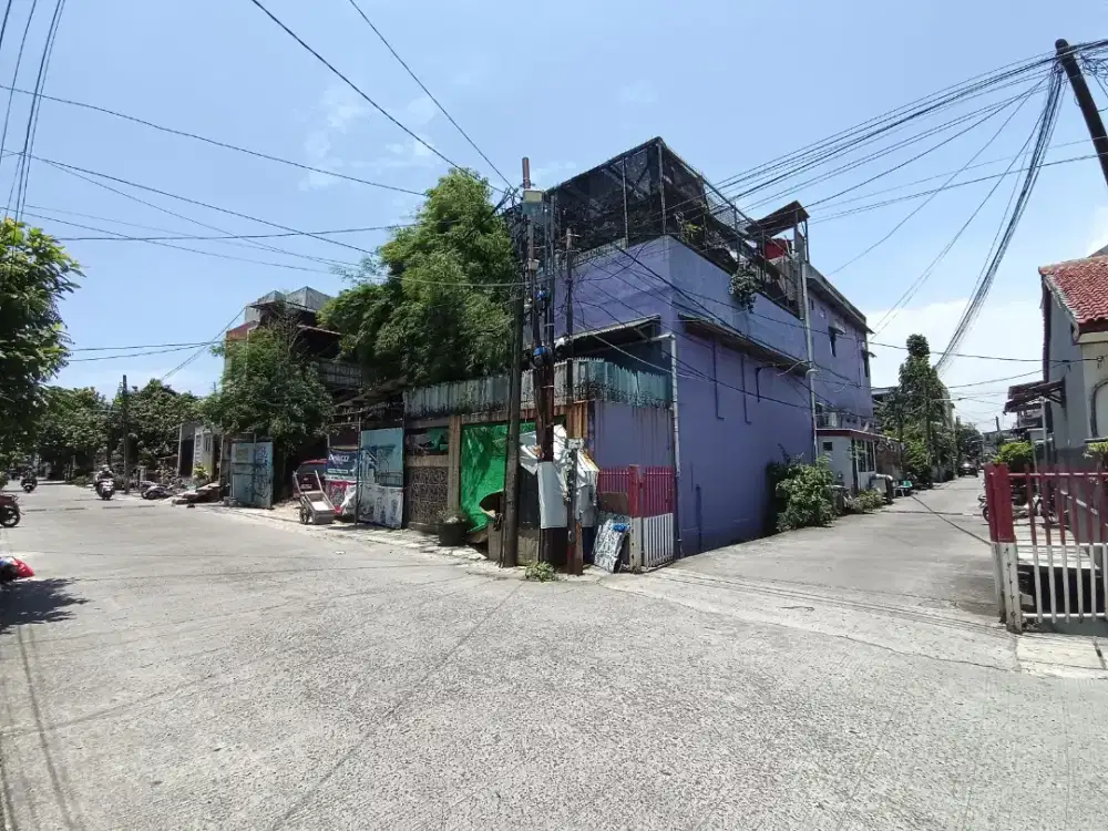 Dijual atau disewakan rumah, tempat usaha, di hoek
