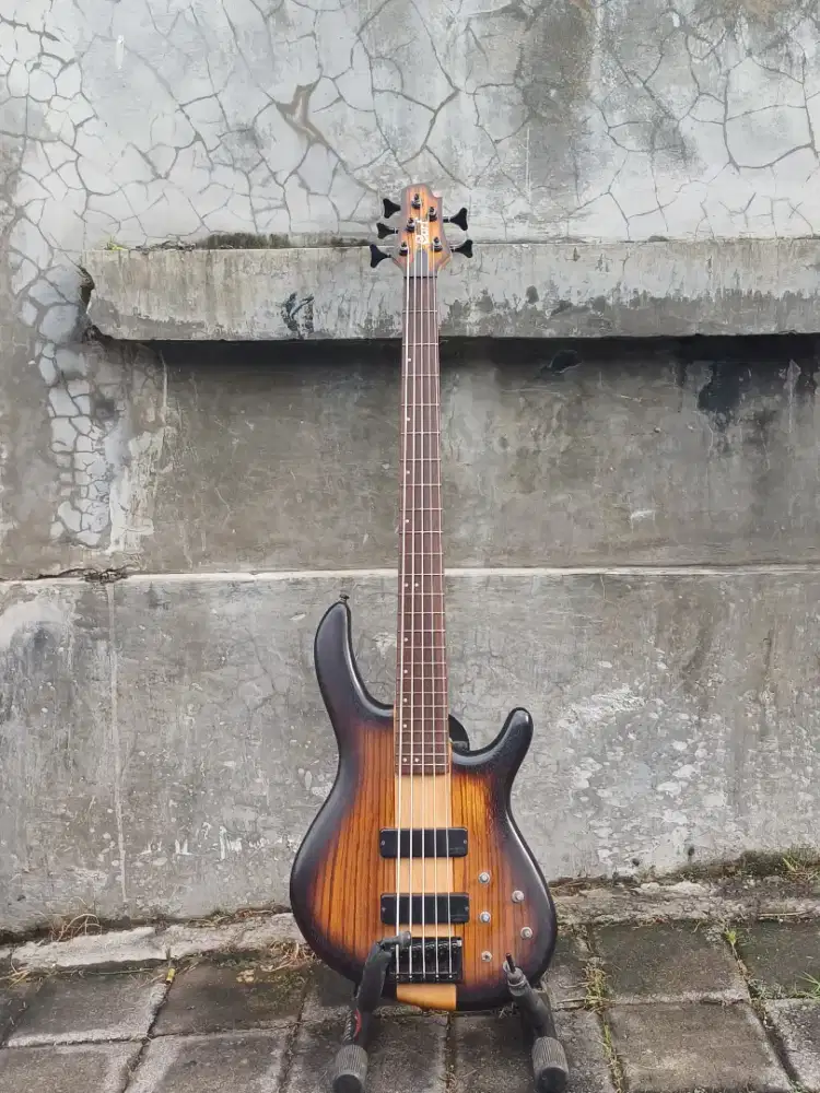 Jual bass cort C5 Plus 24 Fret Aktif/Pasif (minus baca deskripsi)