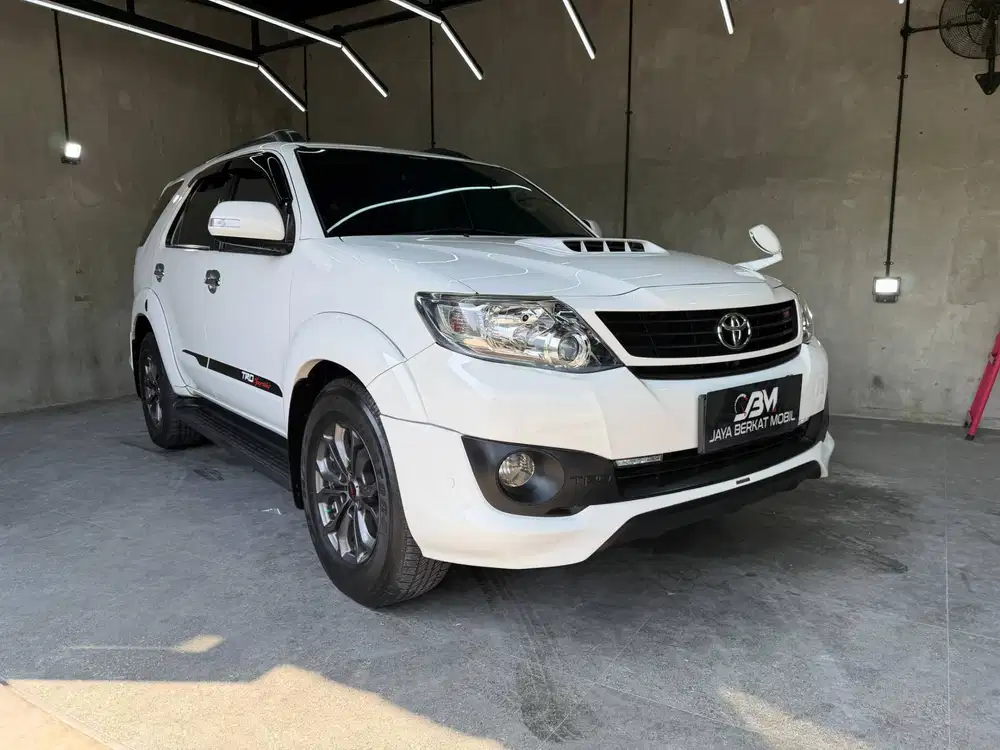 TOYOTA FORTUNER 2.5 G TRD AT 2014