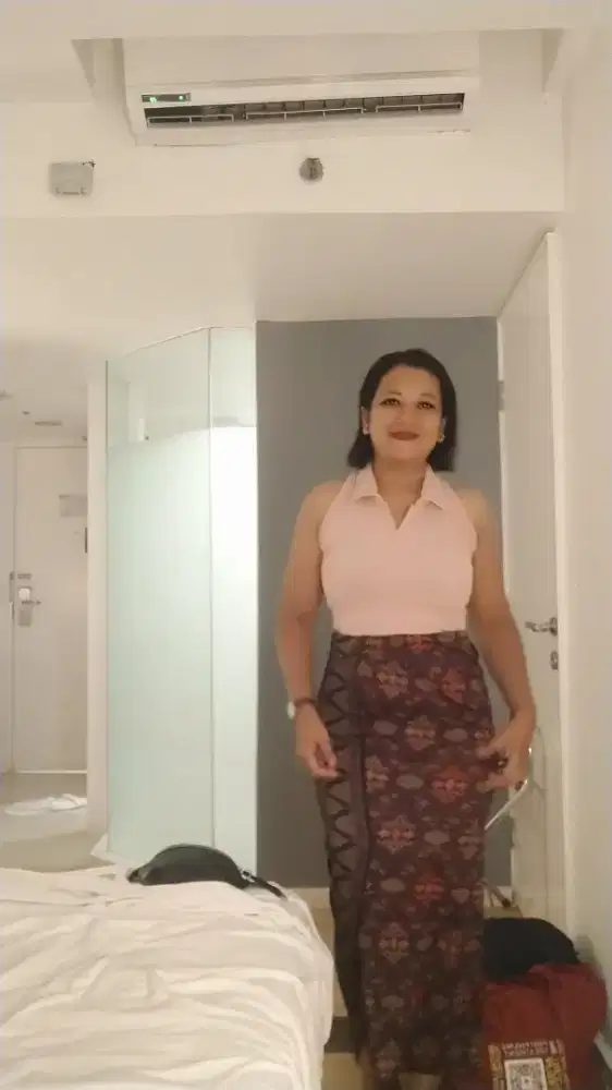 Hello looking for a job