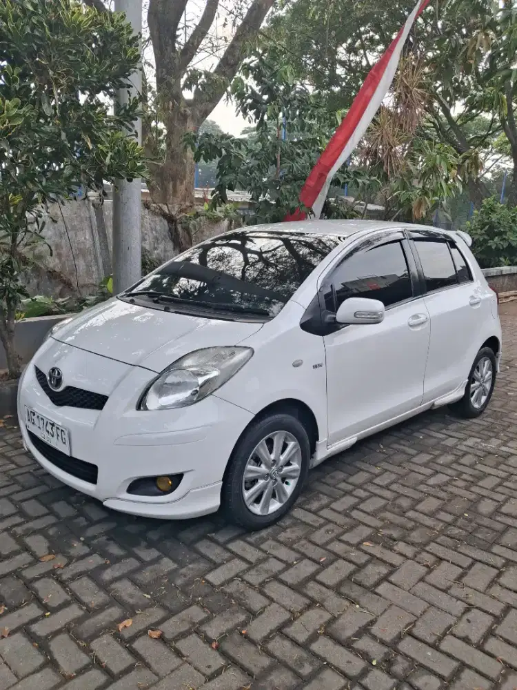 Yaris matic 2010 type E