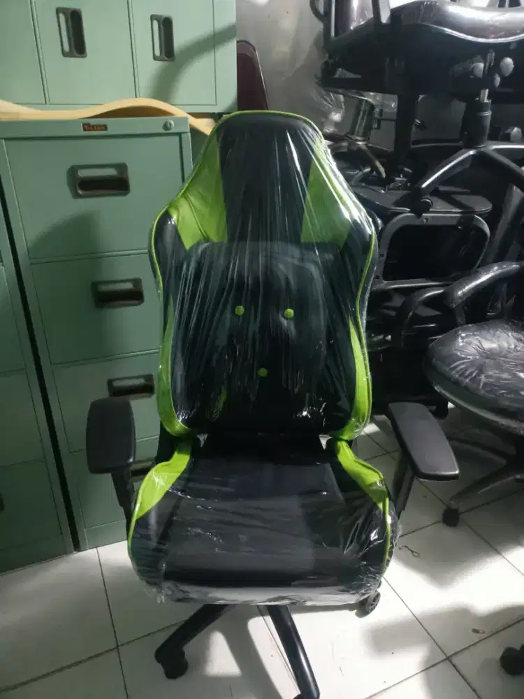 Kursi Gaming siap pakai